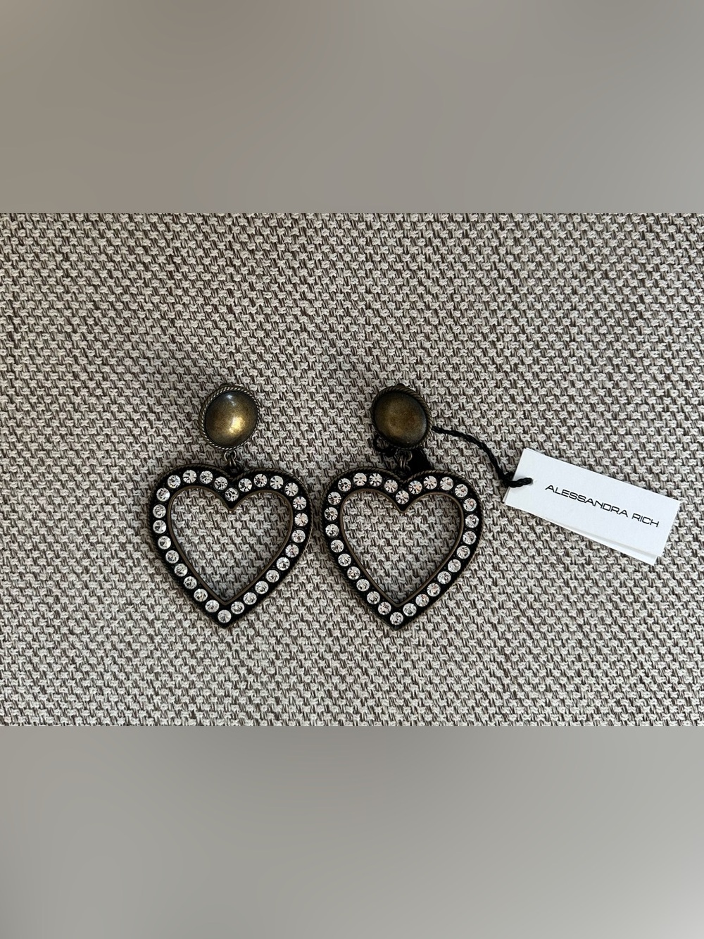 ALESSANDRA RICH HEART CLIP -ON EARRINGS - Picture 3 of 3